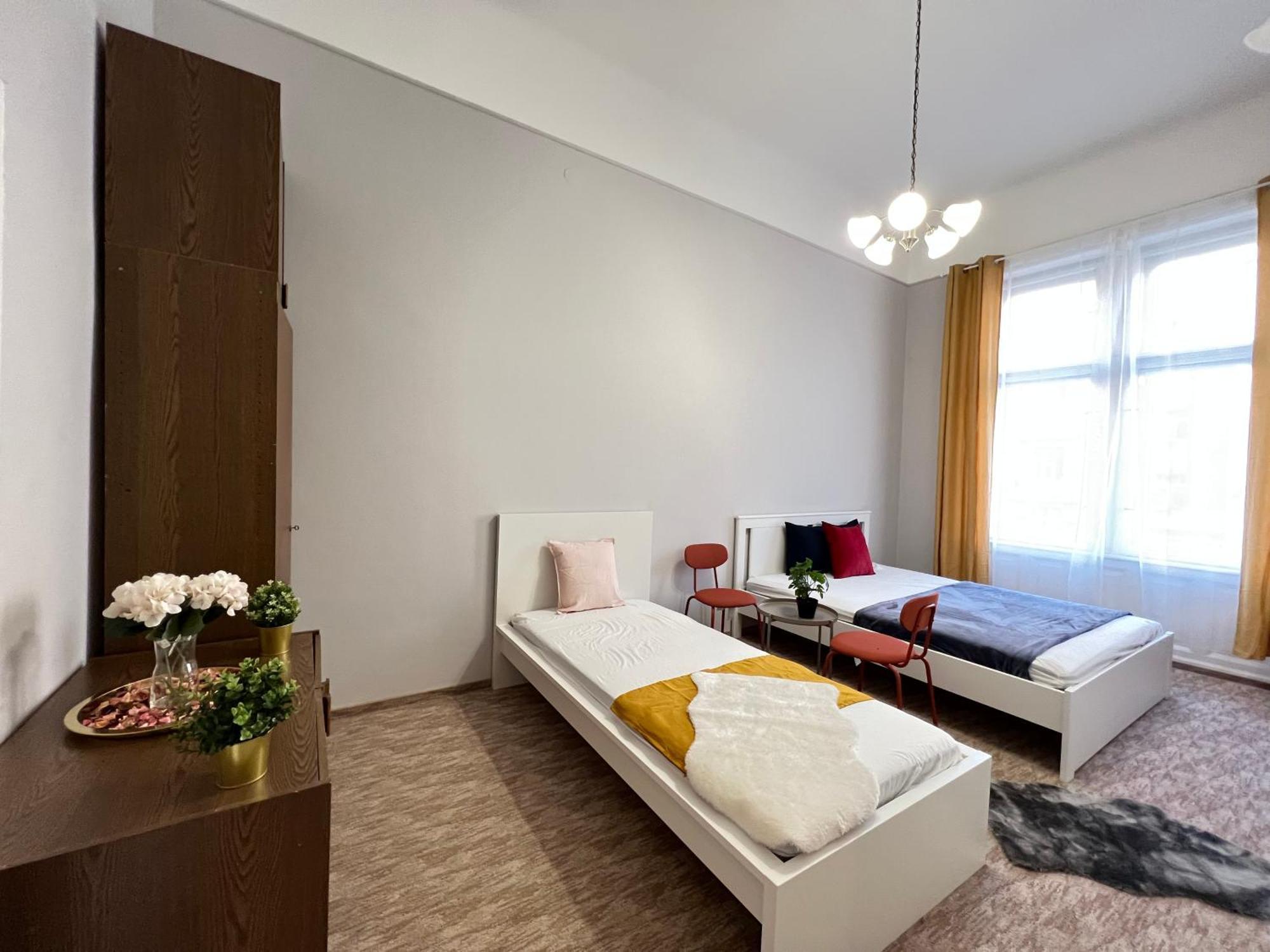 Baross Apartment With Convenience And Style Budapest Exteriör bild