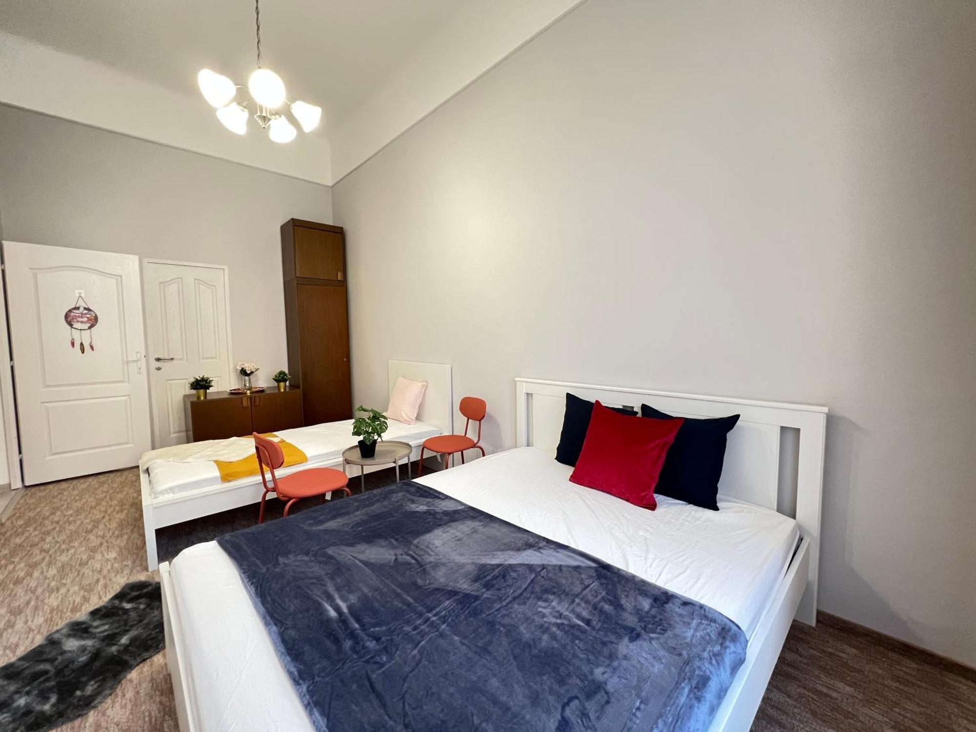Baross Apartment With Convenience And Style Budapest Exteriör bild